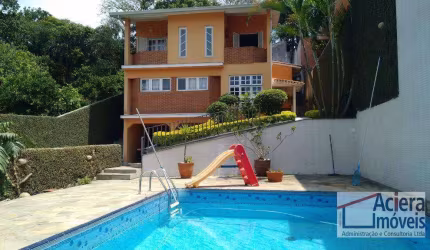 GRANJA VIANA - Condomínio fechado, casa com 4 suites, linda vista e lazer