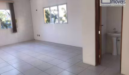 GRANJA VIANA - JD.DA GLÕRIA - Sala 30m² com armários para alugar