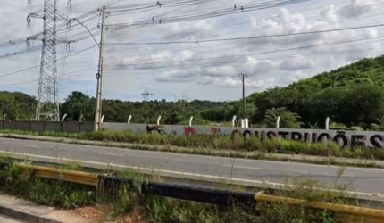 VENDO TERRENO SITUADO AV DAS TORRES