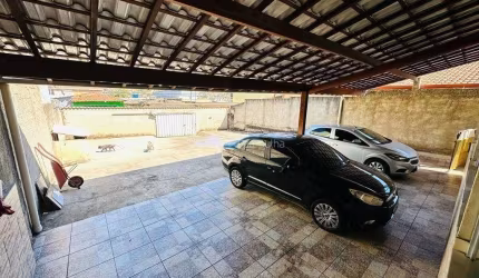 Casa com 4 quartos à venda em Piratininga (Venda Nova), Belo Horizonte  por R$ 900.000
