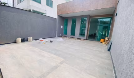 Casa com 2 quartos à venda na Santa Amélia, Belo Horizonte  por R$ 900.000