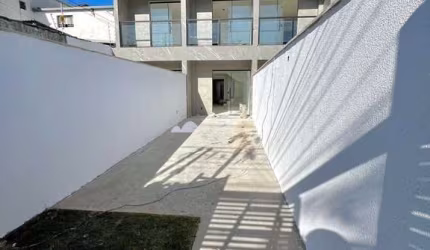Casa com 2 quartos à venda na Santa Branca, Belo Horizonte  por R$ 580.000