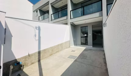 Casa com 2 quartos à venda em São João Batista, Belo Horizonte  por R$ 439.000