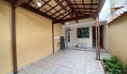 Casa com 2 quartos à venda na Santa Mônica, Belo Horizonte  por R$ 469.000