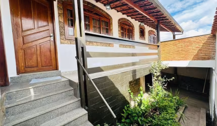 Casa com 3 quartos à venda na Santa Mônica, Belo Horizonte  por R$ 625.000
