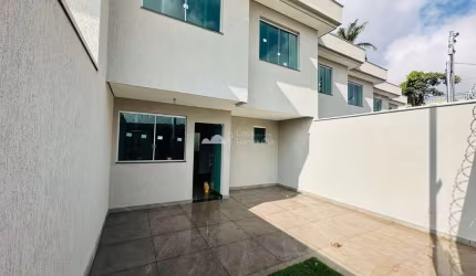 Casa com 3 quartos à venda na Candelária, Belo Horizonte  por R$ 550.000