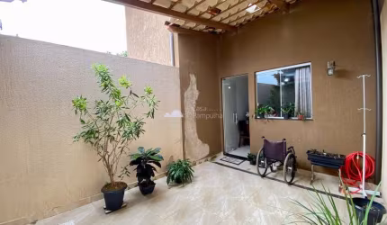 Casa em condomínio fechado com 2 quartos à venda no Jardim dos Comerciários (Venda Nova), Belo Horizonte  por R$ 300.000