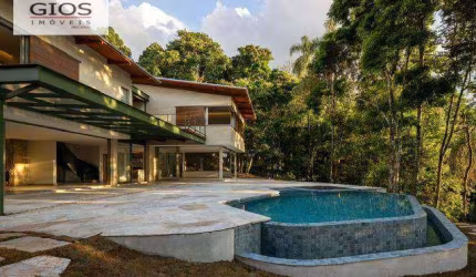 Casa à Venda no Condomínio Porto de Ibiúna com 542m - Ibiúna - SP - 05 suítes - 04 vagas - Nova e Nunca habitada