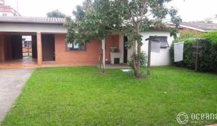 Casa 02 dormitórios.