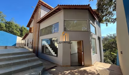 Ótima casa em Condomínio com 4 suítes por R$ 1.500.000,00