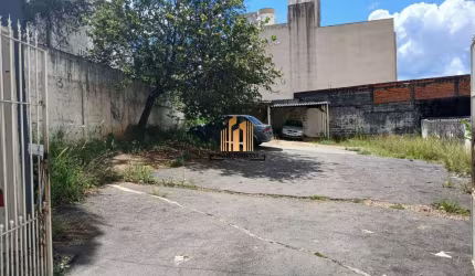 Excelente terreno com 398 m² por R$ 2.000.000,00, em frente ao Cartório