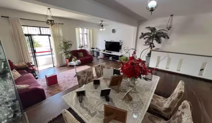 Casa com 3 quartos, Embaré, Santos - R$ 950 mil, Cod: 175