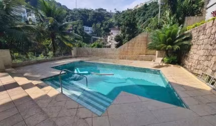 Casa com 4 quartos, Marapé, Santos - R$ 12 mi, Cod: 2568