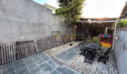 Casa com 4 quartos, Encruzilhada, Santos - R$ 940 mil, Cod: 2685