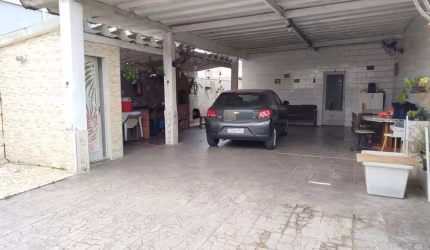 Casa com 3 quartos, Estuário, Santos - R$ 880 mil, Cod: 2695