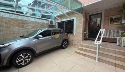 Casa com 4 quartos, Gonzaga, Santos - R$ 1.6 mi, Cod: 2751