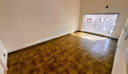 Casa à venda em Santos-SP, Boqueirão: 3 quartos, 2 salas, 3 banheiros, 3 vagas de garagem!