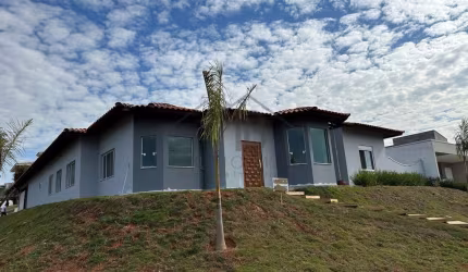Oportunidade Imperdível: Casa em Condomínio com 3 Suítes e 320m² em Itupeva-SP, Residencial dos Lagos
