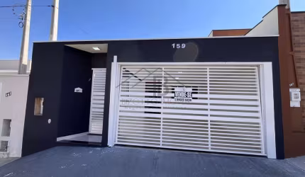 Casa à venda em Indaiatuba-SP, no Jardim Residencial Nova Veneza: 3 quartos, 1 suíte, 1 sala, 2 banheiros, 2 vagas, 110 m².