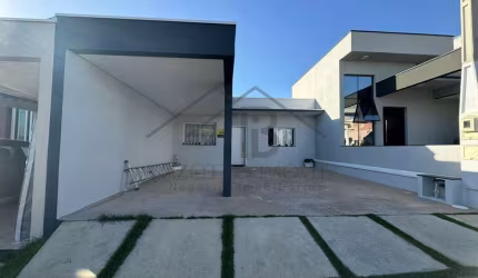 Casa à venda no Jd dos Impérios - VILLA PARATY - 2 dorm com 1 suíte - HOME OFFICE planejado - Cozinha completa! Estuda proposta e aceita financiamento