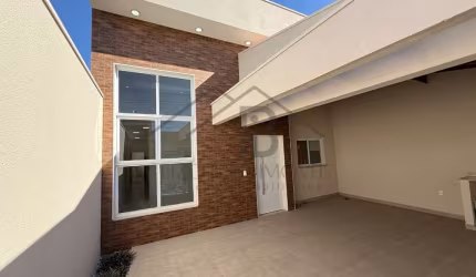 VENDE-SE CASA NO JARDIM VENEZA NA CIDADE DE INDAIATUBA SÃO PAULO , CASA COM 3 DORMITÓRIOS SENDO 1 SUÍTE , BAIRRO COM EXCELENTE LOCALIZAÇÃO NA CIDADE.