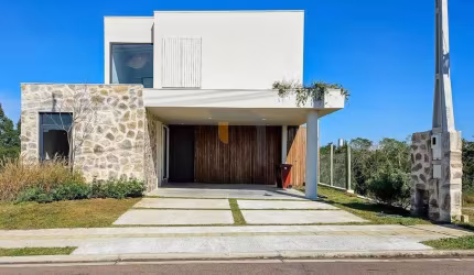 Casa à Venda 3 dormitórios - 205 m² - Cyrela / Gravataí/RS