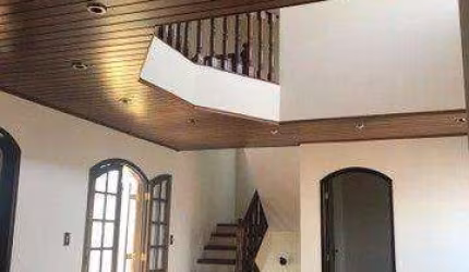 Casa no Bairro Quitaúna em Osasco