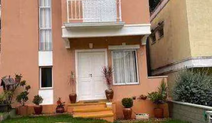 Fantástica Casa no Condominio Villaggio Di Fiori - Cotia