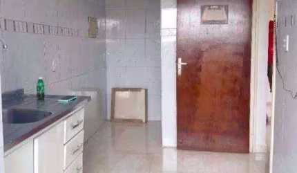 Apartamento no Condomínio Edifício Thebas - Limão