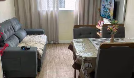 Apartamento no Condomínio  Santo Antônio