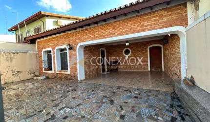Casa com 3 quartos à venda na Rua Doutor Aristides Paioli, 101, Parque Beatriz, Campinas, 157 m2 por R$ 650.000