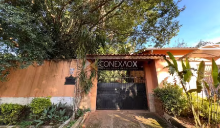 Chácara / sítio com 3 quartos à venda na Rua Fábio Baptista Pinto, 24, Recanto dos Dourados, Campinas, 246 m2 por R$ 900.000