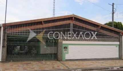 Casa com 3 quartos à venda na Rua Luís Arrobas Martins, 260, Jardim Magnólia, Campinas, 287 m2 por R$ 860.000