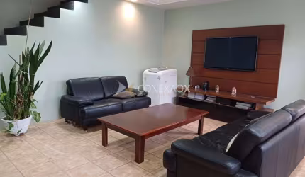 Casa com 3 quartos à venda na Rua Harley Salvador Bove, 380, Parque Jambeiro, Campinas, 238 m2 por R$ 690.000