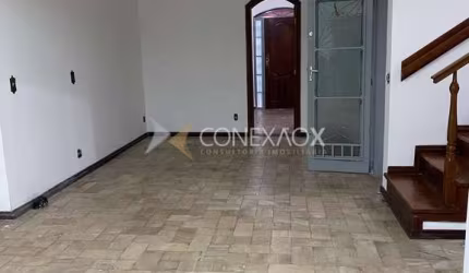 Casa com 4 quartos à venda na Rua Waldemar Nílson, 01, Jardim São Vicente, Campinas, 434 m2 por R$ 700.000