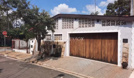 Casa com 3 quartos à venda na Rua Sorocaba, 124, Jardim Nova Europa, Campinas, 220 m2 por R$ 650.000