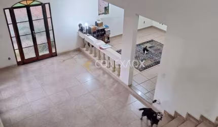 Casa com 3 quartos à venda na Rua Ângelo Bloem, 26, Jardim Santana, Campinas, 116 m2 por R$ 470.000