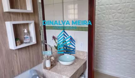 Linda casa a venda com 65 m², 2 dormitórios , no Jd Itaqua SP