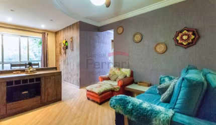 Apartamento  Vila Amélia, 03 dormitórios, 01 vaga, 02 banheiros, varanda.