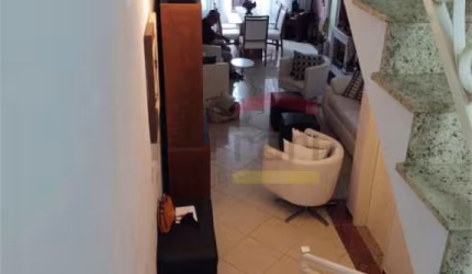 Sobrado a venda, Jardim São Paulo , 03 dormitórios, 03 suítes, 05 vagas.