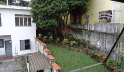 Sobrado no Jardim São Paulo ótimo para construção de condomínio.