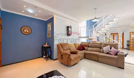 CASA A VENDA  JARDIM FLROESTA/ TREMEMBÉ, 3 SUÍTES, 10 VAGAS, QUINTAL E CHURRASQUEIRA.