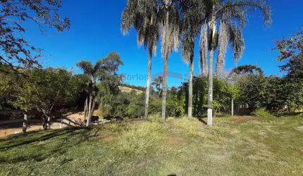 Chácara em Pedra Bela  -SP-  a 3,0 km do centro  comercial x