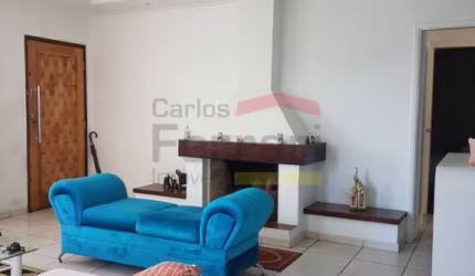 Sobrado Condomínio Fechado no Jardim Ibiratiba , 298 m² área construída / 3 dormitórios / 1 suíte
