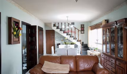APARTAMENTO DUPLEX NA VILA GUSTAVO, CONTENDO 3 DORMITÓRIOS, SENDO 1 SUÍTE E 2 VAGAS
