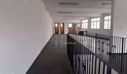 Prédio comercial Av Água Fria 340m²