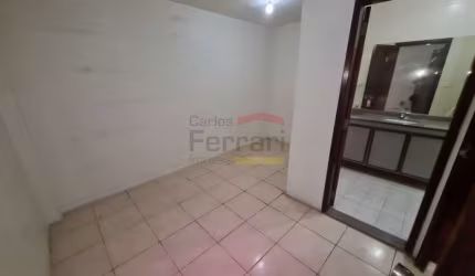 Sala Comercial a venda, Praça da Se, - Centro São Paulo, 01 sala, 01 salão, cozinha, 02 banheiros,