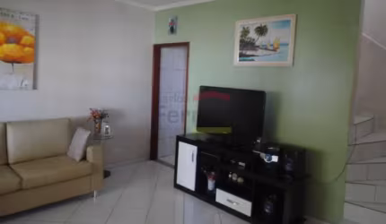 Sobrado á venda na Cachoeirinha - 2 dormitórios e 2 vagas !