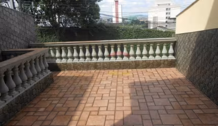 Sobrado a 750 metros do metrô Tucuruví. 165 m2. 3 dormitórios, 1 suíte, 4 vagas