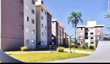 Apartamento com 2 dormitório, com 1 vaga de garagem, próximo a Av. Sezefredo Fagundes